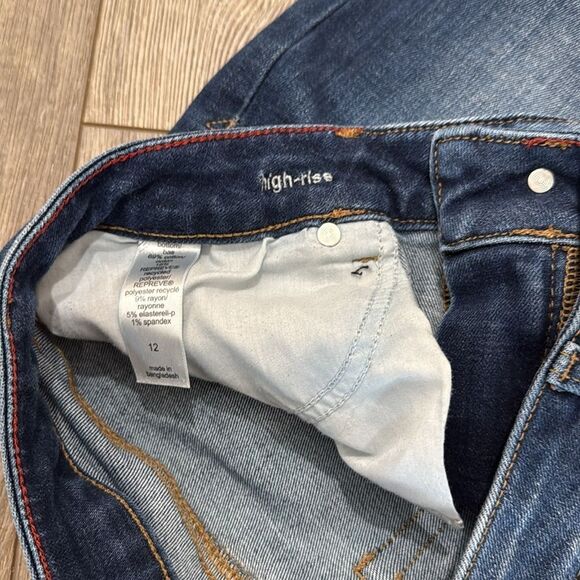 Maurices Edgley dark wash jean shorts - Picture 4 of 8